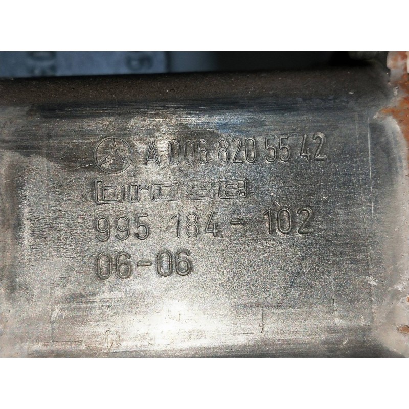 Recambio de elevalunas delantero derecho para mercedes sprinterii caja cerrada (desde 01.06) 2.1 cdi cat referencia OEM IAM A006