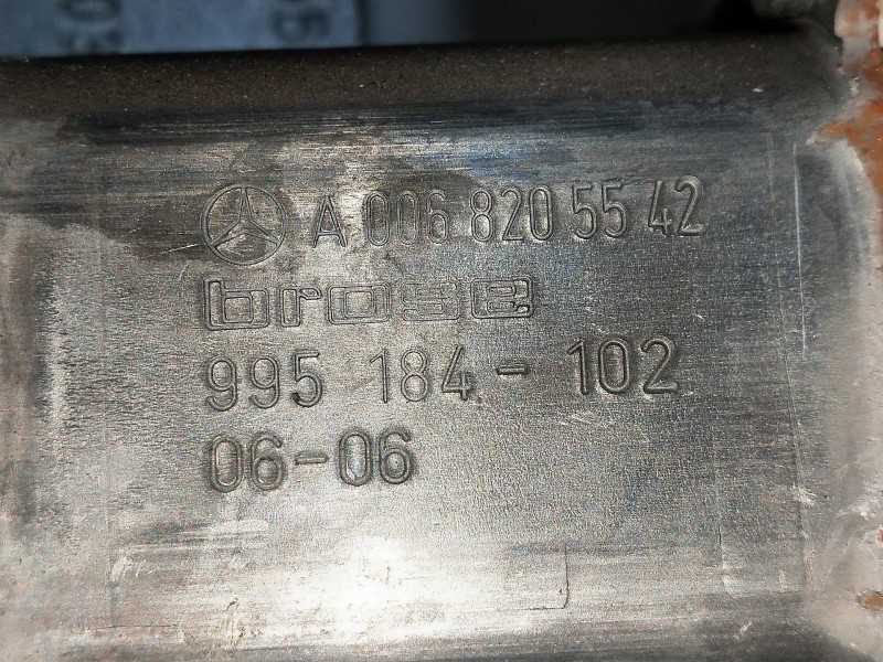 Recambio de elevalunas delantero derecho para mercedes sprinterii caja cerrada (desde 01.06) 2.1 cdi cat referencia OEM IAM A006