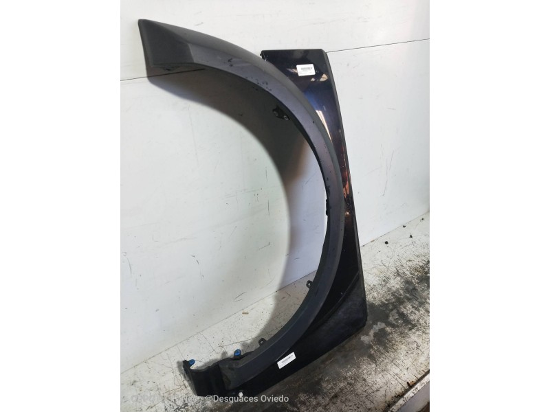 Recambio de aleta delantera izquierda para land rover discovery 2.7 td v6 cat referencia OEM IAM   