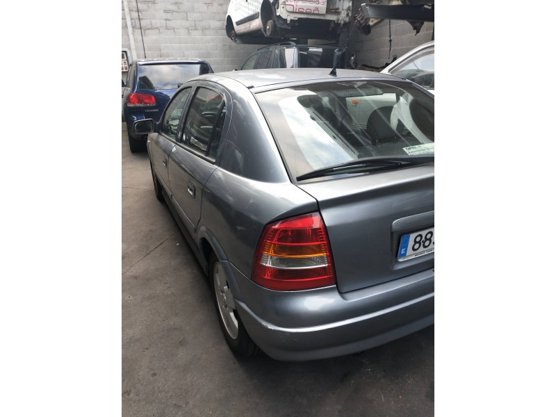 opel astra g berlina del año 2003