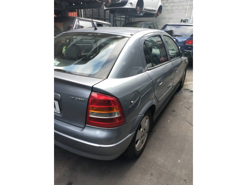 opel astra g berlina del año 2003