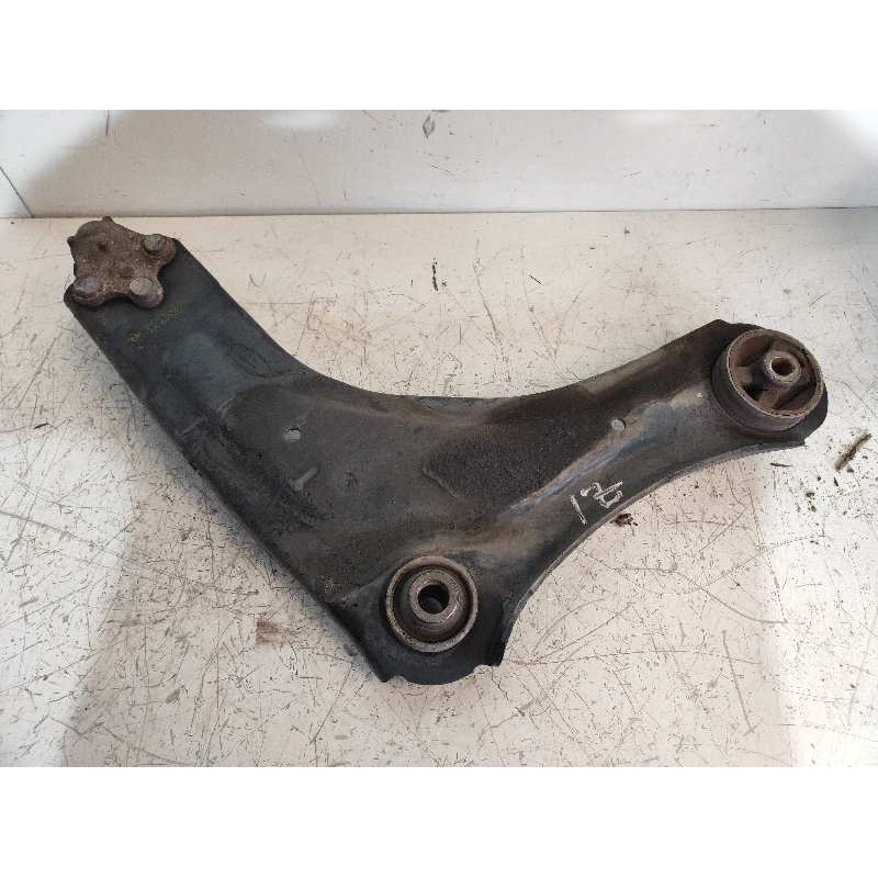 Recambio de brazo suspension inferior delantero izquierdo para renault laguna iii expression referencia OEM IAM 545010009R  