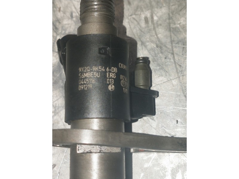 Recambio de inyector para land rover range rover sport referencia OEM IAM 01216 0445116013 