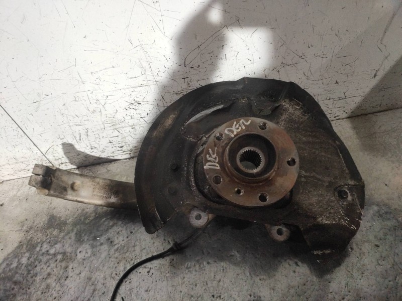 Recambio de mangueta delantera derecha para bmw x5 (e70) 3.0d referencia OEM IAM 31216773784  