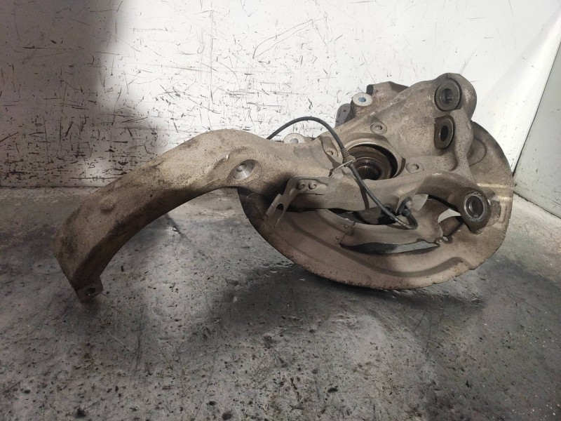 Recambio de mangueta delantera derecha para bmw x5 (e70) 3.0d referencia OEM IAM 31216773784  