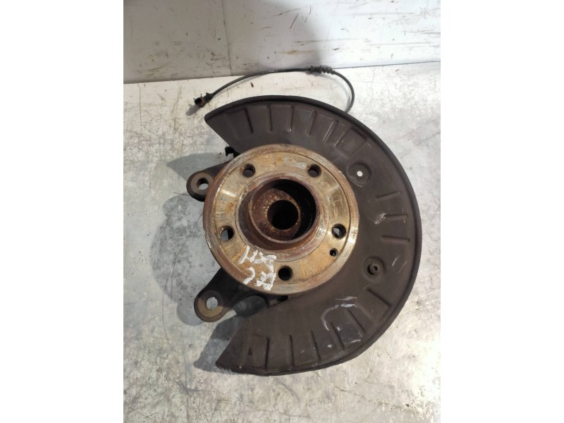 Recambio de mangueta delantera derecha para mercedes vito kasten (639) 113 cdi lang (639.603) referencia OEM IAM   