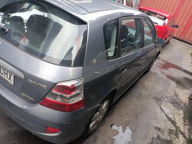 honda civic berlina 5 (eu7/8) del año 2005