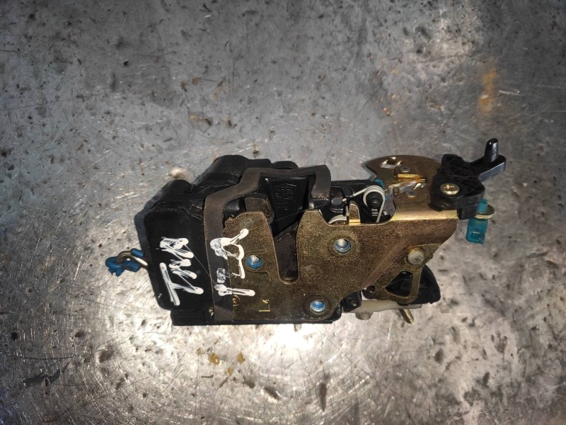 Recambio de motor cierre centralizado trasero izquierdo para chevrolet evanda cdx referencia OEM IAM   