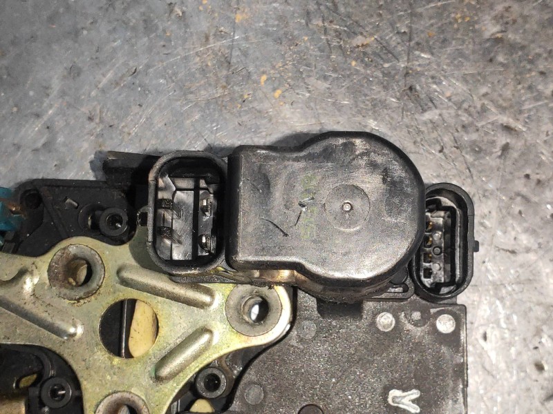 Recambio de motor cierre centralizado trasero izquierdo para chevrolet evanda cdx referencia OEM IAM   