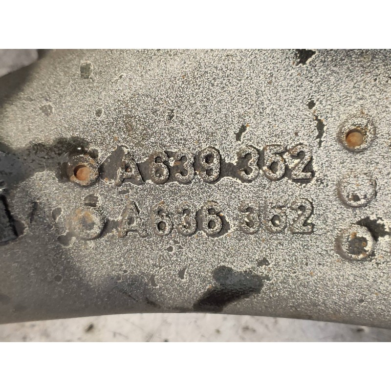 Recambio de mangueta trasera izquierda para mercedes vito kasten (639) 113 cdi lang (639.603) referencia OEM IAM  A639352 A63635