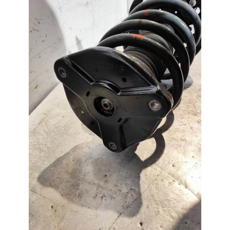 Recambio de amortiguador delantero derecho para mercedes vito kasten (639) 113 cdi lang (639.603) referencia OEM IAM 82170000554