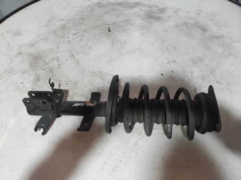 Recambio de amortiguador delantero derecho para renault clio iv business referencia OEM IAM 543020808R  
