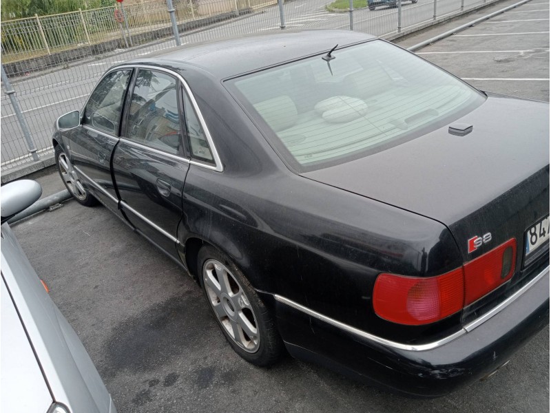 audi s8 (d2) del año 2005
