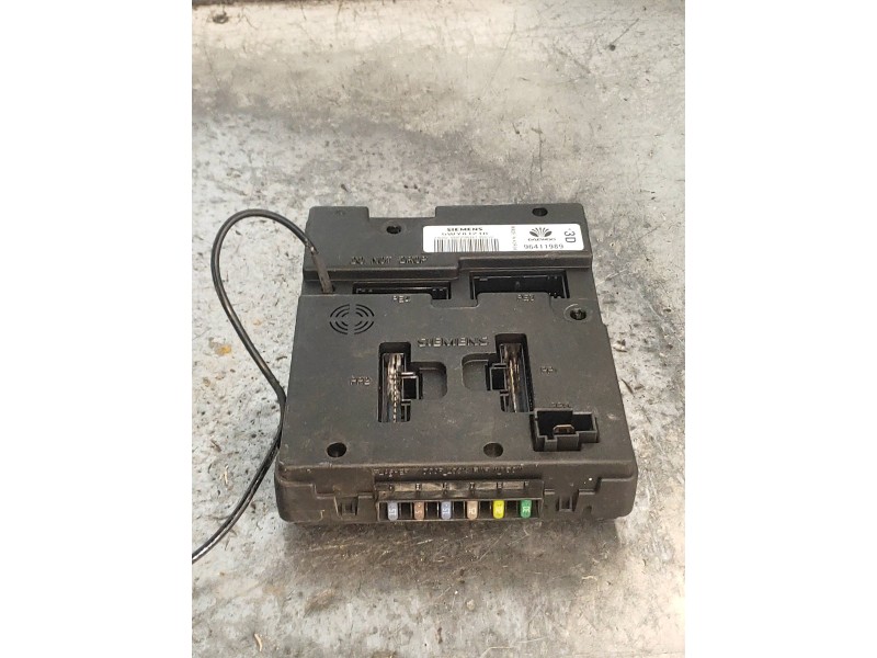Recambio de modulo electronico para chevrolet evanda cdx referencia OEM IAM 5WY8121B 96411989 