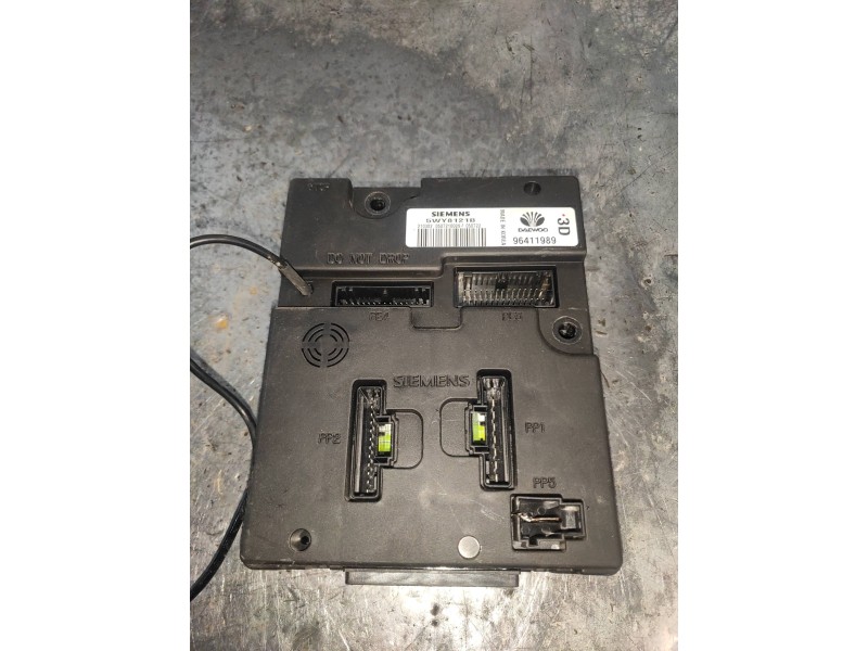 Recambio de modulo electronico para chevrolet evanda cdx referencia OEM IAM 5WY8121B 96411989 