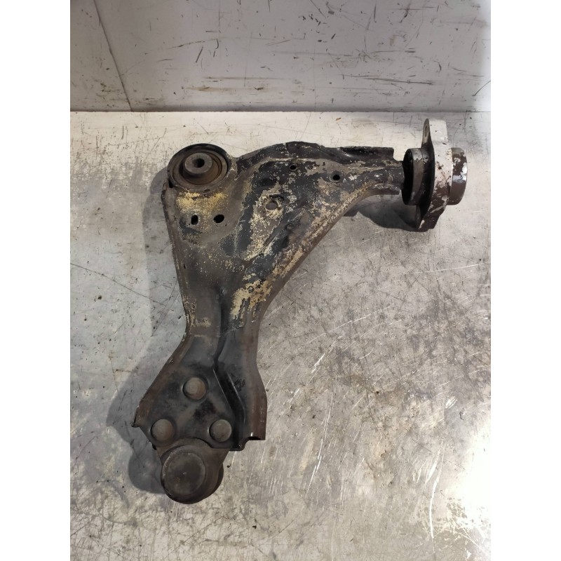 Recambio de brazo suspension inferior delantero izquierdo para mercedes vito kasten (639) 113 cdi lang (639.603) referencia OEM 