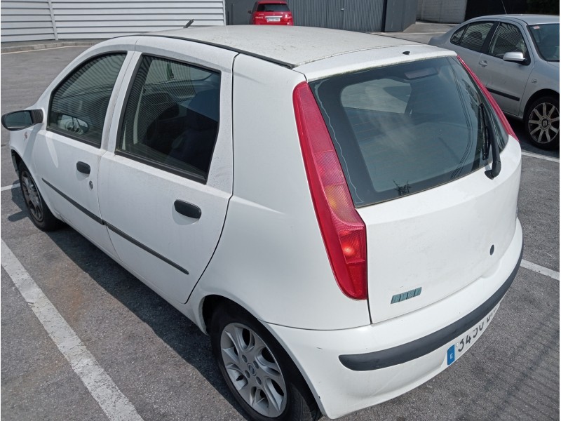 fiat punto berlina (188) del año 2001