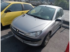 peugeot 206 berlina del año 2000
