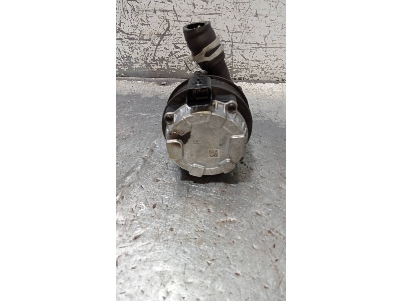 Recambio de bomba agua para dacia duster ii comfort referencia OEM IAM 0392024088 10R058557 