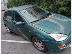 ford focus berlina (cak) del año 2001