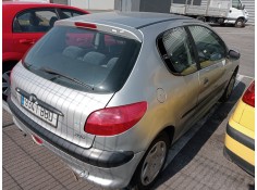 peugeot 206 berlina del año 2000 2