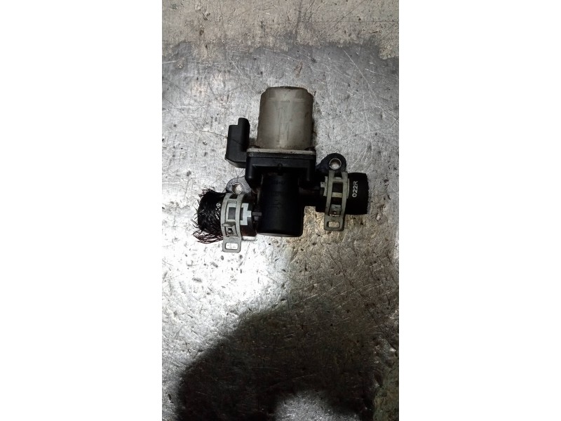 Recambio de bomba agua para dacia duster ii comfort referencia OEM IAM 212309316R  BOMBA DE REFRIGERACION