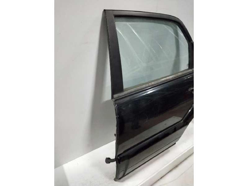 Recambio de puerta trasera izquierda para kia sportage 2.0 cat referencia OEM IAM   