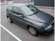 lancia lancia y del año 2003
