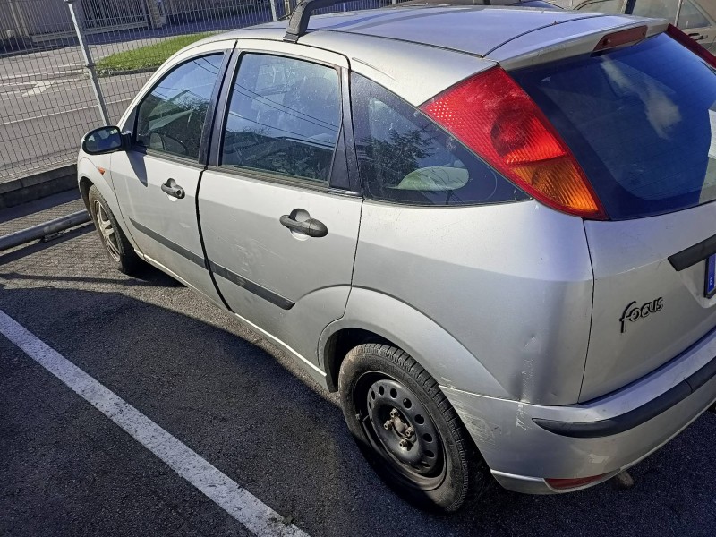 ford focus berlina (cak) del año 2002
