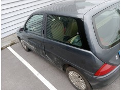 lancia lancia y del año 2003 2