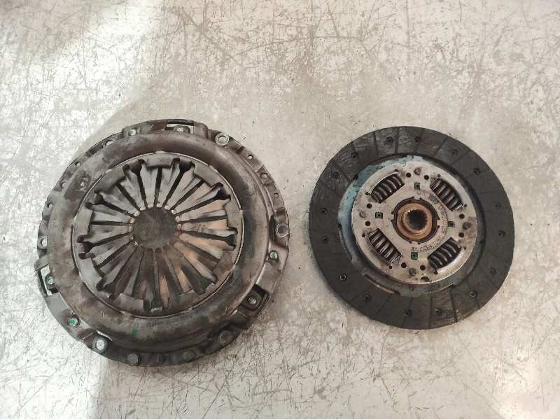 Recambio de kit embrague para peugeot bipper básico referencia OEM IAM   