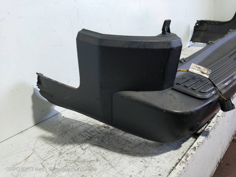 Recambio de paragolpes trasero para land rover discovery 2.7 td v6 cat referencia OEM IAM   