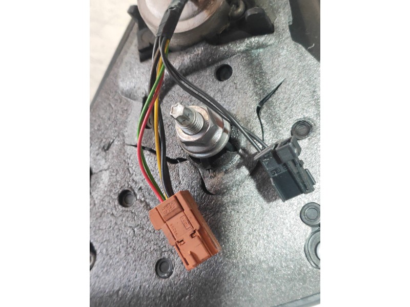 Recambio de retrovisor derecho para citroen c-elysée seduction referencia OEM IAM   ELECTRICO