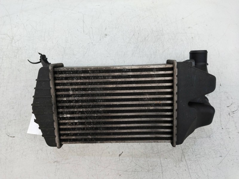 Recambio de intercooler para opel zafira b edition ´´111 jahre´´ referencia OEM IAM 13240831  