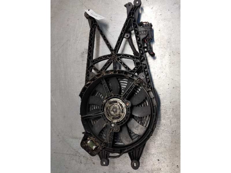 Recambio de electroventilador para opel meriva 1.7 16v cdti referencia OEM IAM 52406447  DELPHI