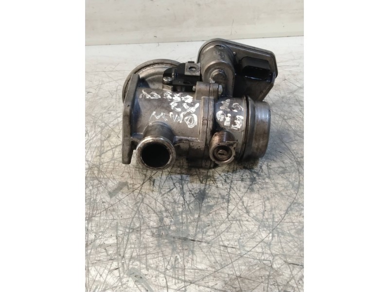 Recambio de valvula egr para bmw x5 (e70) 3.0d referencia OEM IAM 70045000  