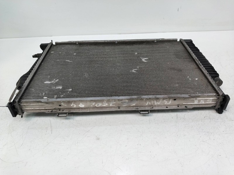 Recambio de radiador agua para bmw serie 7 (e32) 5.0 v12 cat referencia OEM IAM 1723468 1723464 2172210003