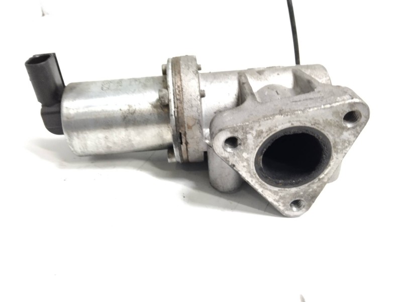Recambio de valvula egr para kia sorento 2.5 crdi referencia OEM IAM 284104A410  