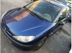 peugeot 206 berlina del año 2001