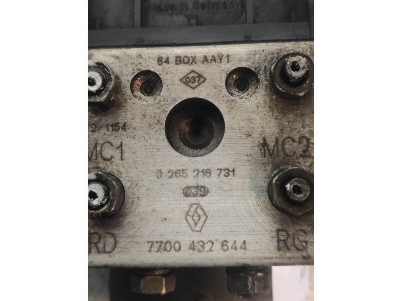 Recambio de abs para renault megane i fase 2 classic (la..) 1.4 16v rt referencia OEM IAM 7700432644 0265219731 0273004394