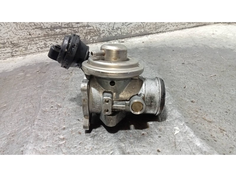 Recambio de valvula egr para audi a2 (8z) 1.4 tdi (55kw) referencia OEM IAM 038129637C  