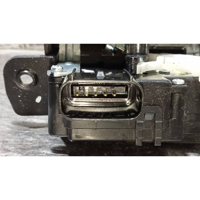 Recambio de motor cierre centralizado porton para kia sportage business 2wd referencia OEM IAM   