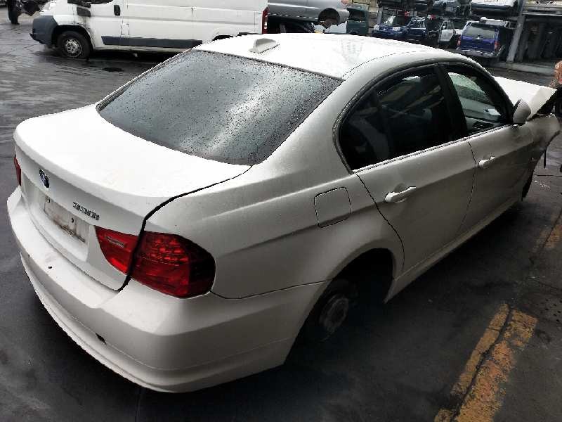 bmw serie 3 berlina (e90) del año 2010