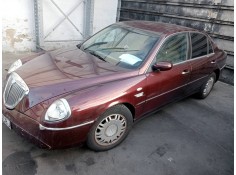 lancia thesis (115) del año 2002