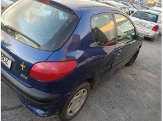 peugeot 206 berlina del año 2001 2