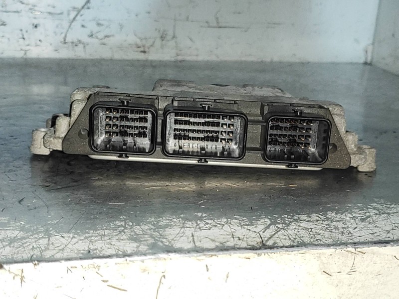 Recambio de centralita motor uce para peugeot 307 break / sw (s1) sw clim plus referencia OEM IAM 0281011627 9656161880 EDC16C34