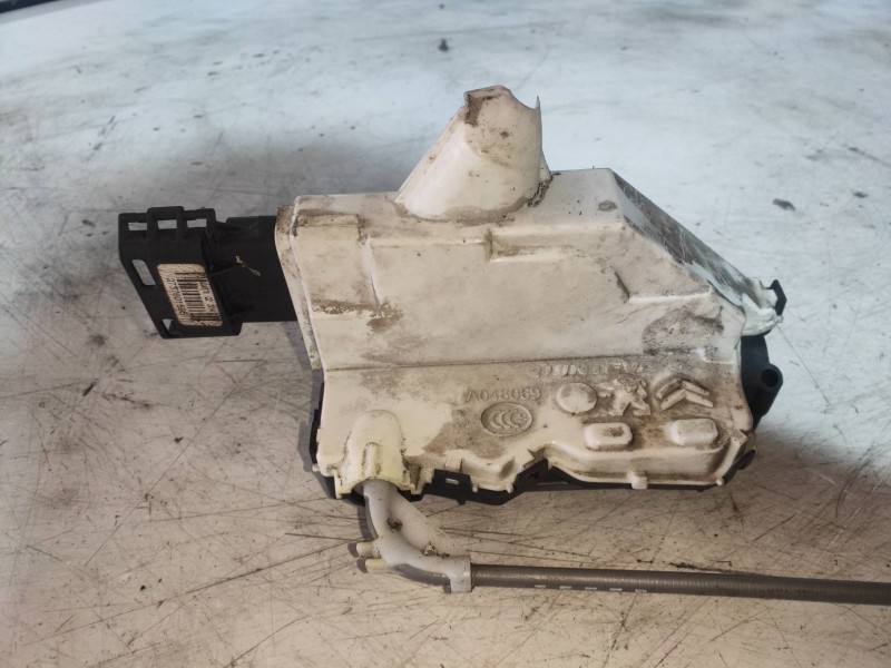 Recambio de motor cierre centralizado trasero izquierdo para citroen c-elysée seduction referencia OEM IAM 755053  