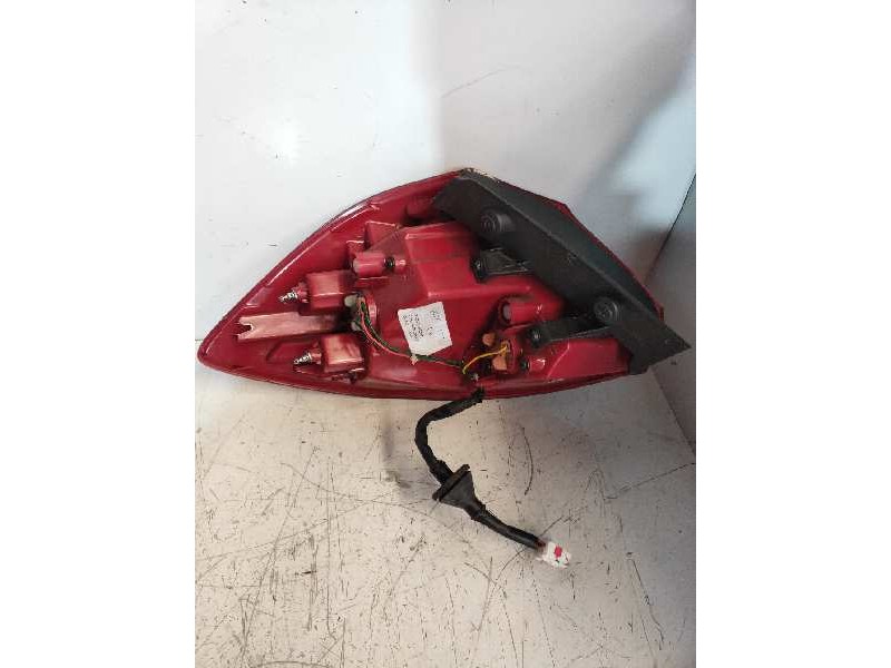 Recambio de piloto trasero derecho para kia cee´d drive referencia OEM IAM   