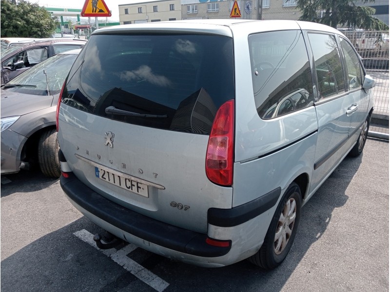 peugeot 807 del año 2003