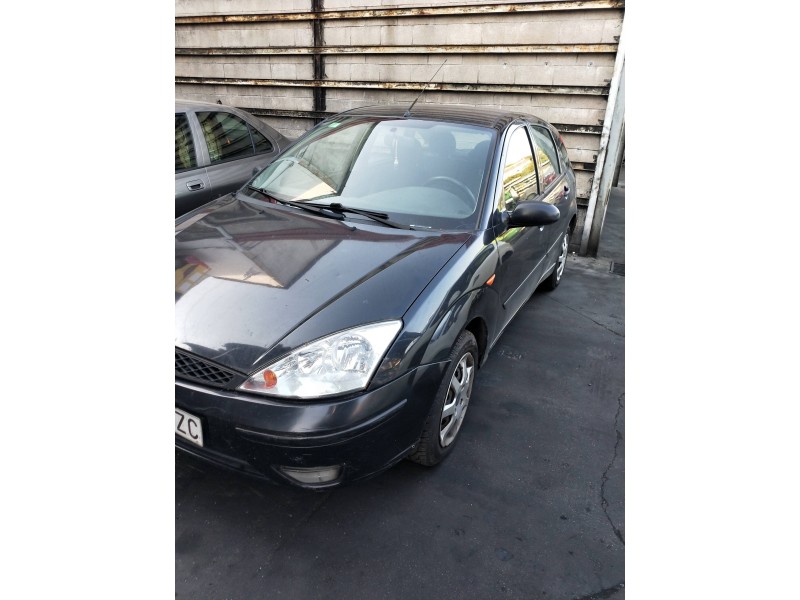 ford focus berlina (cak) del año 2004